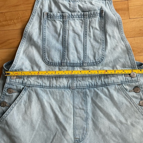 Gap Shorts Overalls Size Medium - Picture 5 of 7